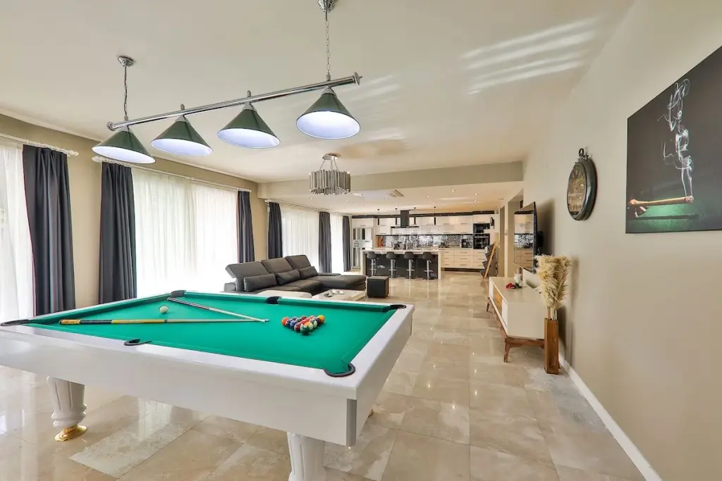Billards table